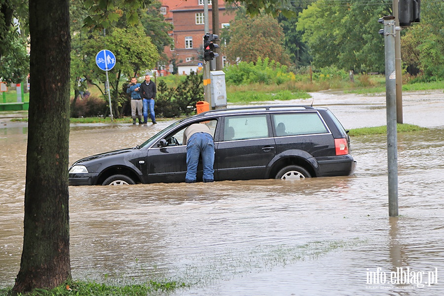 Powódź w Elblągu – wrzesień 2017, https://info.elblag.pl/galeria,5510,1,80,Powodz-w-Elblagu.html#szlak, fot. Ryszard Biel